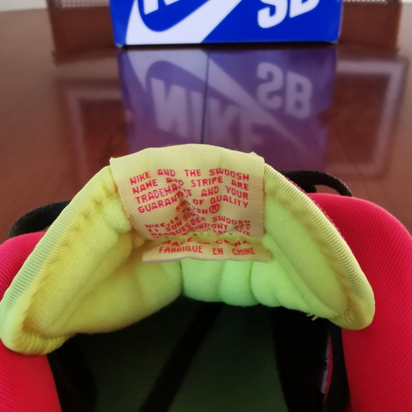 NIKE SB - TOXIC AVENGER (ULTRA RARE COLLECTOR'S PIECE) - Picture 8 of 15